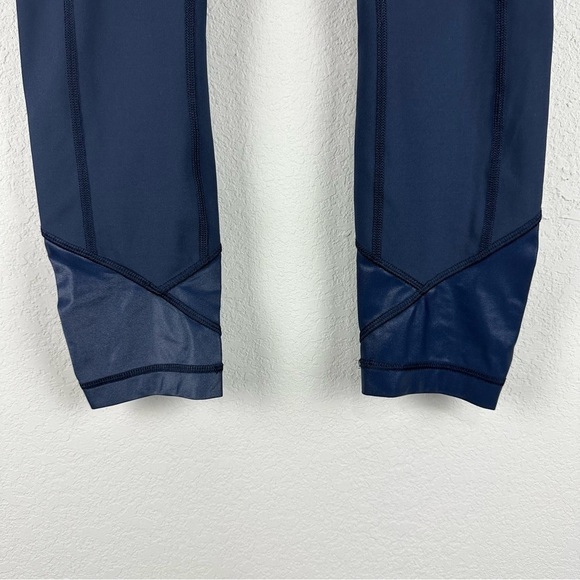 Lululemon Inkwell Blue Pace Queen Luxtreme Athletic Athleisure Tights Size 4 - Picture 2 of 7